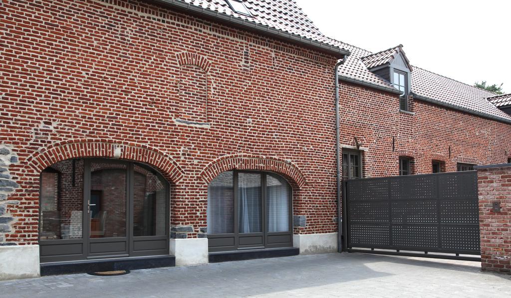 Au Moulin A Paroles Villa Tournai Exterior photo